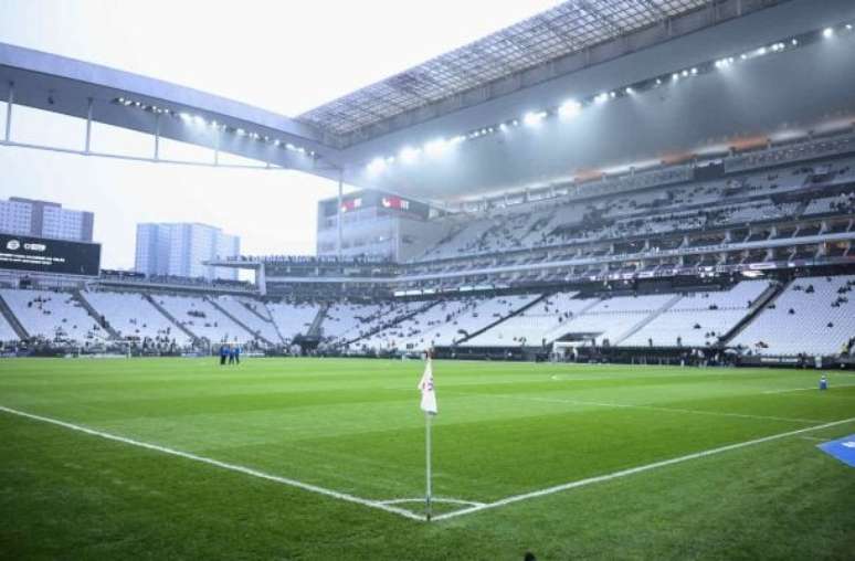 Corinthians est&aacute; sendo denunciado no STJD por conta de invas&atilde;o de campo &ndash;