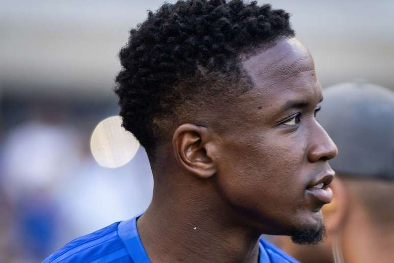 Sinisterra deve desfalcar o Cruzeiro por at&eacute; dois meses &ndash;