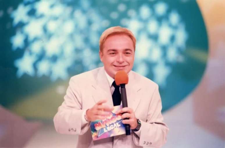 Al&eacute;m de ser conhecido pelo sucesso na televis&atilde;o, Gugu tamb&eacute;m construiu uma trajet&oacute;ria como empres&aacute;rio no setor de comunica&ccedil;&atilde;o.