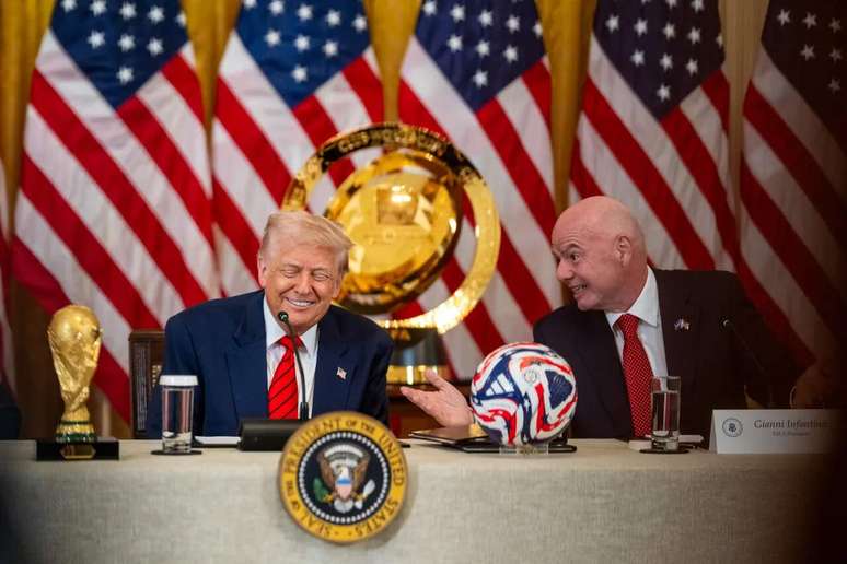 Trump e Infantino possuem uma rela&ccedil;&atilde;o pr&oacute;xima &ndash;