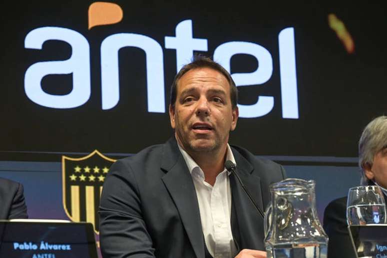 Ignacio Ruglio quer repatriar o meio-campista da sele&ccedil;&atilde;o uruguaia &ndash;
