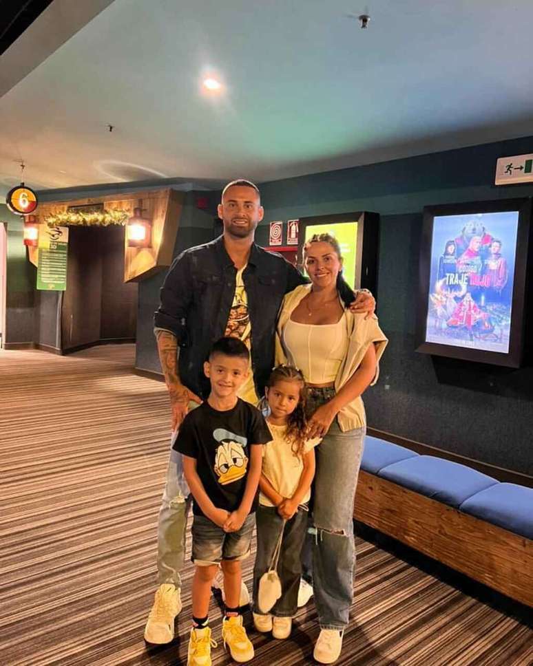 Jogador prometeu dar continuidade ao prop&oacute;sito que vivia ao lado da fam&iacute;lia &ndash;