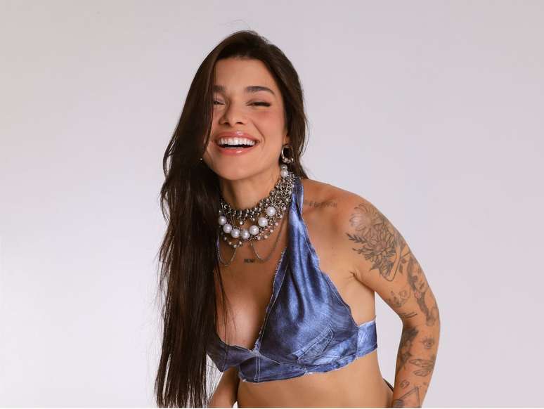 &ldquo;Aula de marketing e vis&atilde;o art&iacute;stica&rdquo;, diz Lary sobre compor seis faixas para &ldquo;EQUILIBRIVM&rdquo; (ENTREVISTA)