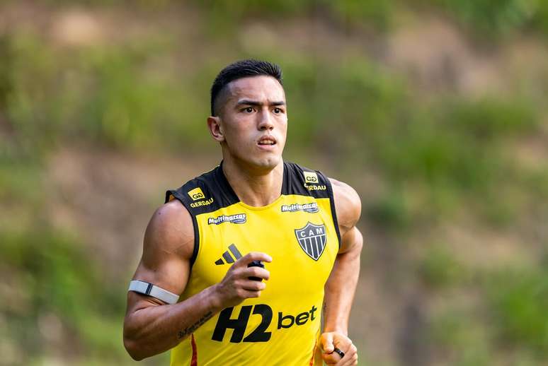 Cuello &eacute; o mais ativo dentre os gringos no Galo &ndash;