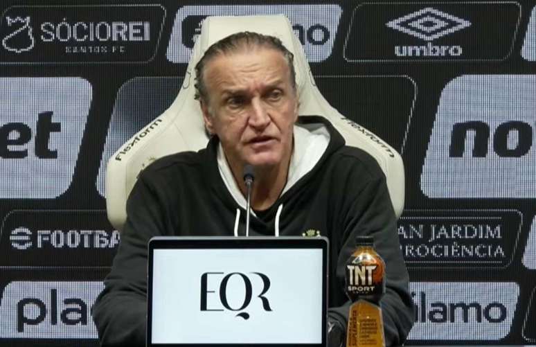 Cuca defendeu Neymar ap&oacute;s pol&ecirc;mica &ndash;