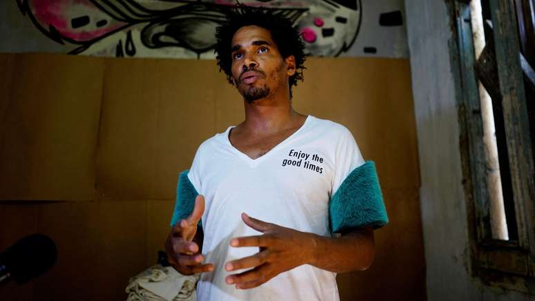 Otero Alc&aacute;ntara em 2018, quando suas apresenta&ccedil;&otilde;es e obras irreverentes o levavam a passar noites no calabou&ccedil;o