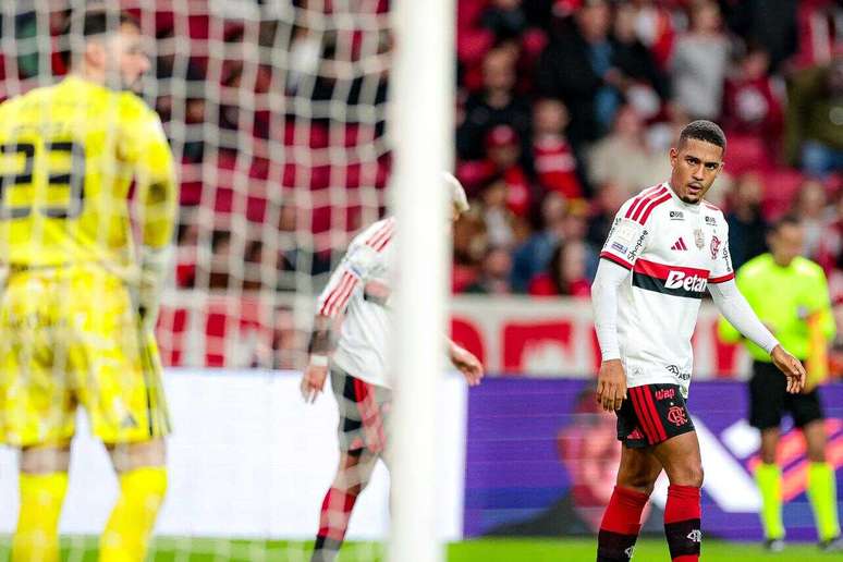 Samuel Lino &eacute; o segundo jogador com mais participa&ccedil;&otilde;es em gols no Brasileir&atilde;o desde a chegada de Leonardo Jardim no Flamengo &ndash;