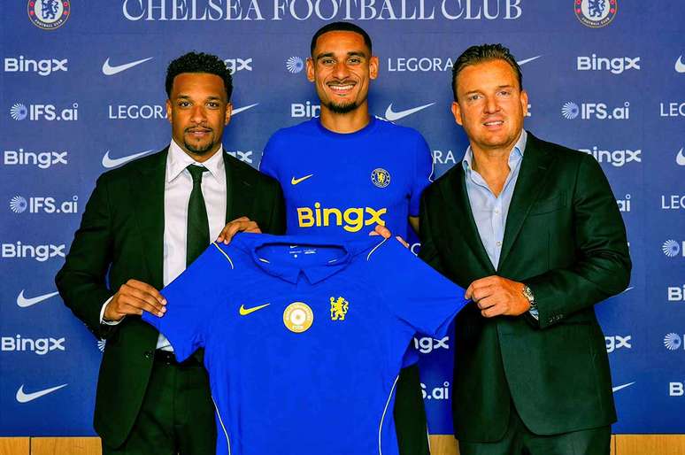 Zagueiro assinou com Chelsea at&eacute; 2032 &ndash;