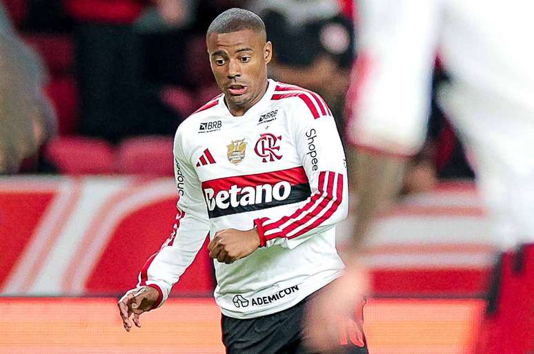 De la Cruz levou amarelo praticamente no &uacute;ltimo lance da partida contra o Inter &ndash;