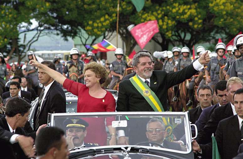 Lula durante posse como presidente da Rep&uacute;blica em 2003