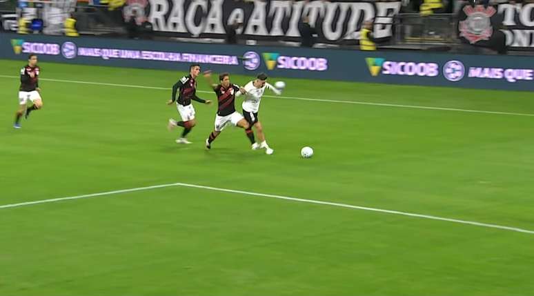 Corinthians e Athletico-PR pelo Campeonato Brasileiro &ndash;