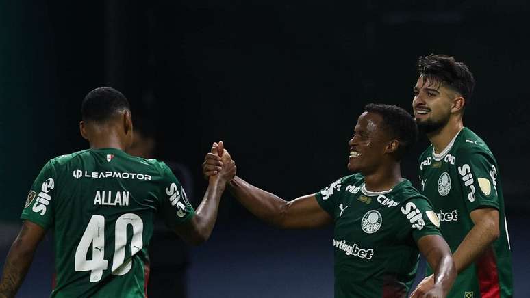 Palmeiras recusou ofertas milion&aacute;rias por Allan e Flaco L&oacute;pez &ndash;
