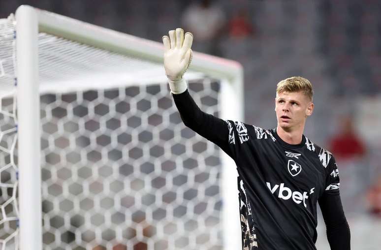 Goleiro teve passagem apagada pelo Glorioso &ndash;
