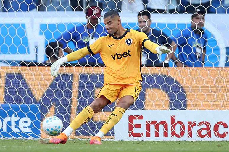 Novo goleiro do Botafogo, Warleson ainda n&atilde;o sofreu gols &ndash;