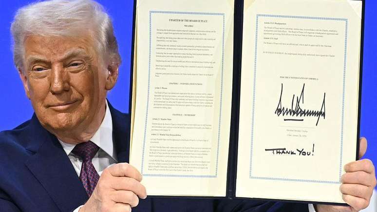 Na estrutura atual, Trump atua como presidente vital&iacute;cio do conselho