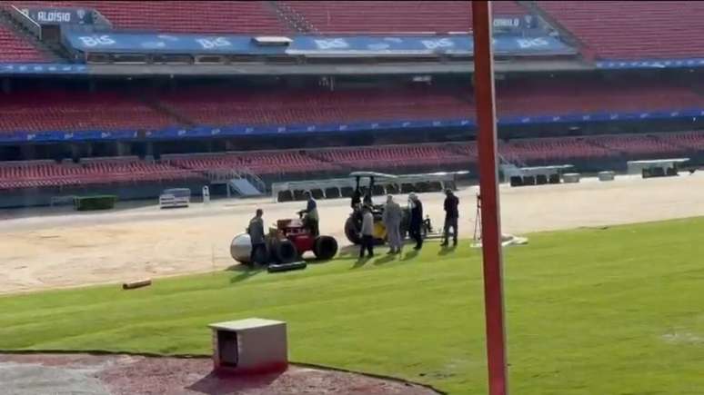 S&atilde;o Paulo inicia instala&ccedil;&atilde;o de novo gramado do Morumbis &ndash;
