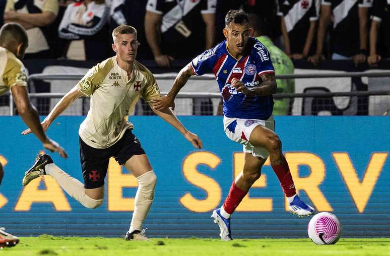 Iago Borduchi chega &agrave; capital paulista para assinar com o S&atilde;o Paulo &ndash;