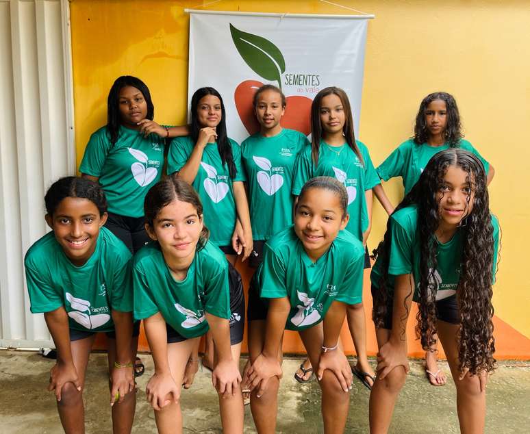 Alunos da ONG Sementes do Vale, no sert&atilde;o mineiro