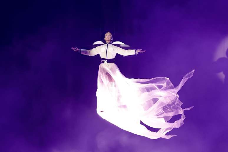 Xuxa em &ldquo;O &Uacute;ltimo Voo da Nave&rdquo; 
