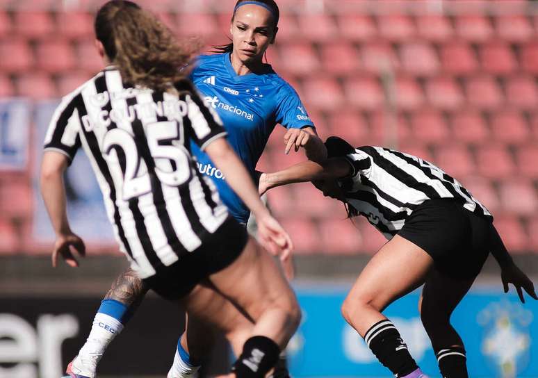 Cruzeiro e Botafogo mediram forças neste sábado (1]), em Sete Lagoas (MG) –
