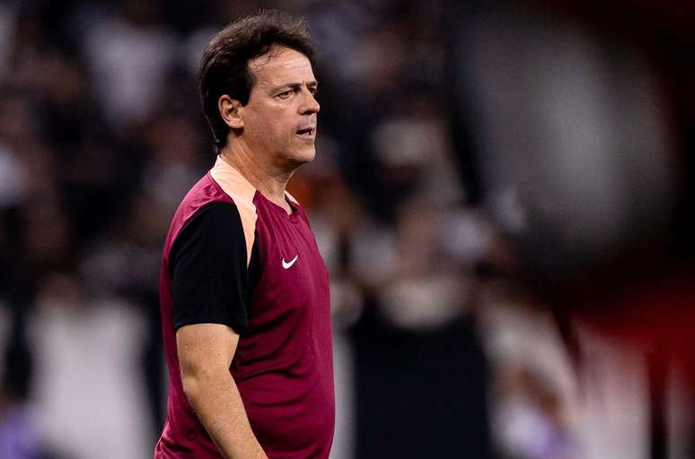 Fernando Diniz durante jogo do Corinthians na Neo Qu&iacute;mica Arena &ndash;