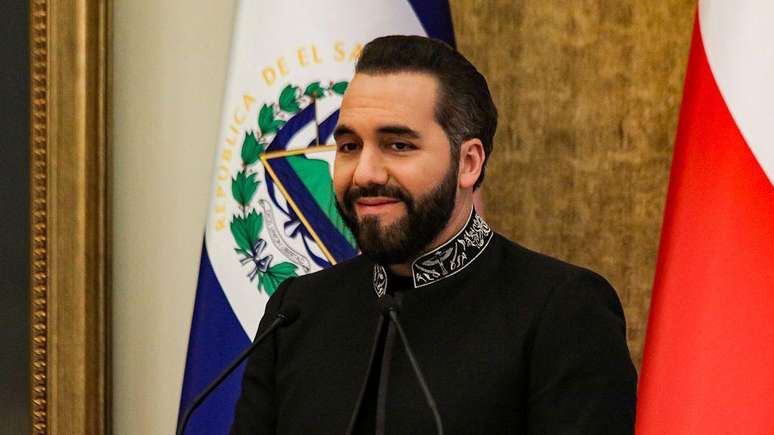 Nayib Bukele reduziu os n&iacute;veis de inseguran&ccedil;a em seu pa&iacute;s, embora tenha sido alvo de cr&iacute;ticas pelo caminho adotado para alcan&ccedil;ar esse resultado