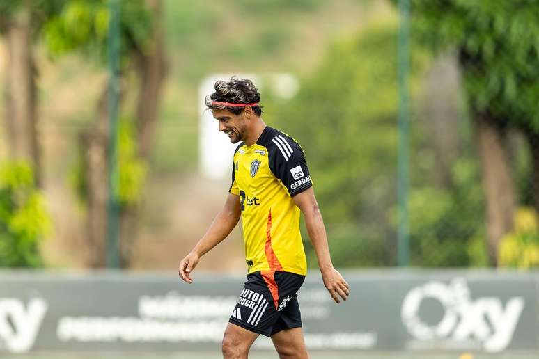 Recuperado de les&atilde;o, meia estava fora desde maio &ndash;