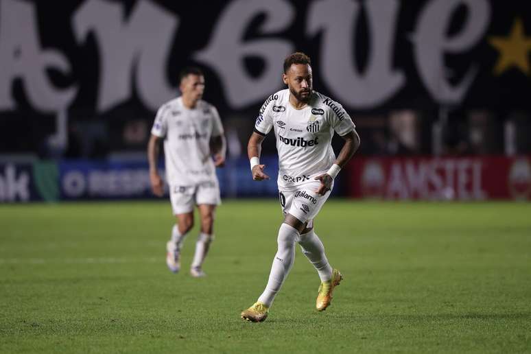 Neymar em campo pelo Santos na &uacute;ltima semana pela Sul-Americana &ndash;