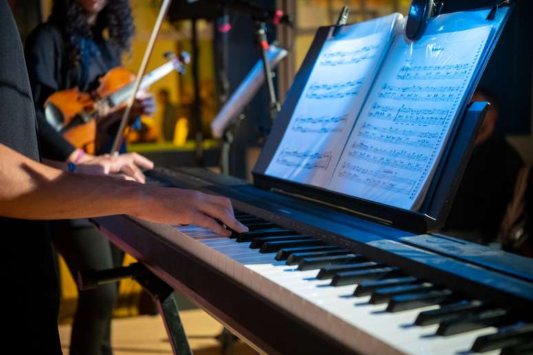 Projeto da Casa da M&uacute;sica de Paraty oferece aulas gratuitas para cerca de 300 crian&ccedil;as e jovens da regi&atilde;o