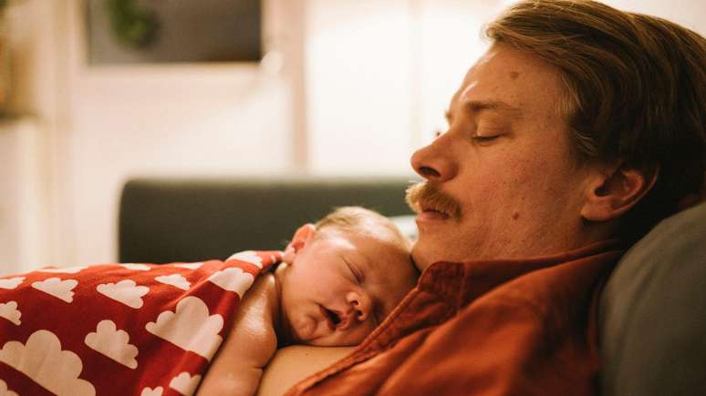Ao contr&aacute;rio de alguns estere&oacute;tipos, os homens podem ser biologicamente programados para cuidar dos filhos