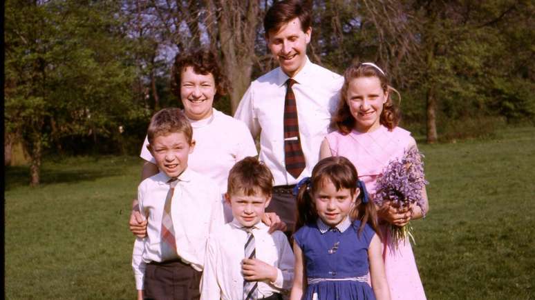 A fam&iacute;lia Stevenson adotou David (o filho menor) quando ele tinha poucos anos de vida