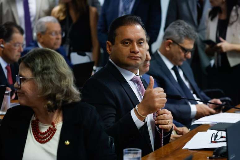 Senador Weverton Rocha (PDT-MA), durante sabatina do advogado-geral da Uni&atilde;o Jorge Messias.
