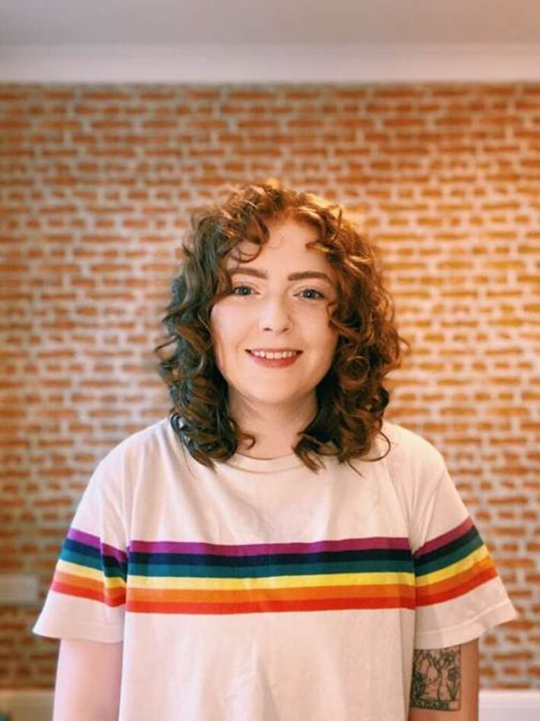 Alice Oseman, criadora de 'Heartstopper', &eacute; confirmada na Bienal do Livro de S&atilde;o Paulo.