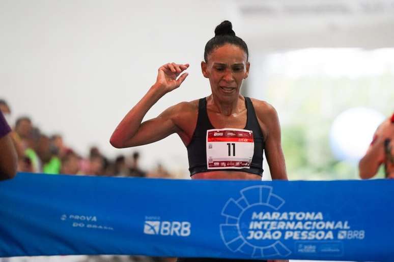 Aos 45 anos, Mirian Franco venceu pela primeira vez uma maratona na carreira (Foto: Fernanda Paradizo)