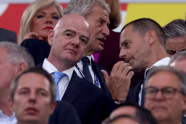 Gianni Infantino, presidente da Fifa e Aleksander Ceferin, presidente da Uefa –