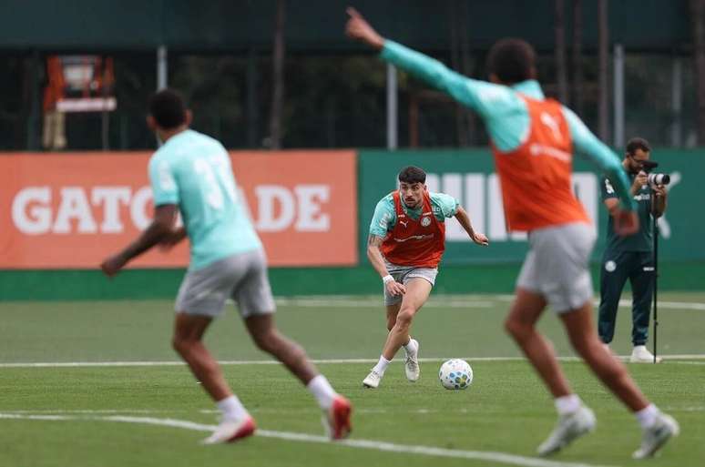 Piquerez em treino do Palmeiras &ndash;