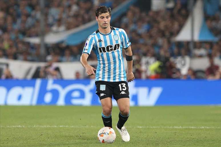 Sosa tem mais de 100 partidas com a camisa da Academia &ndash;