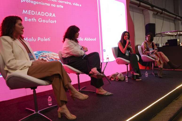 Malu Poleti, Marcella Abboud, Clarice Niskier e Beth Goulart discutiram espa&ccedil;o das mulheres na literatura e no teatro.