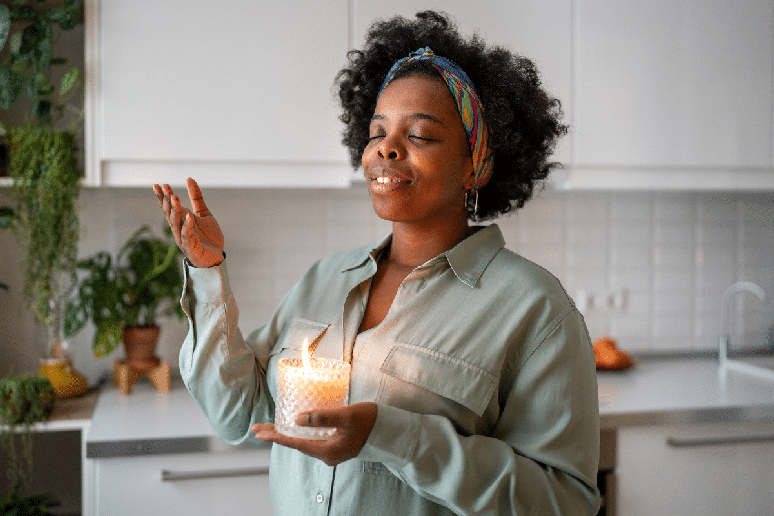 Acender uma vela branca, fazer uma ora&ccedil;&atilde;o e cultivar a gratid&atilde;o s&atilde;o pr&aacute;ticas que fortalecem a conex&atilde;o com o Orix&aacute; 