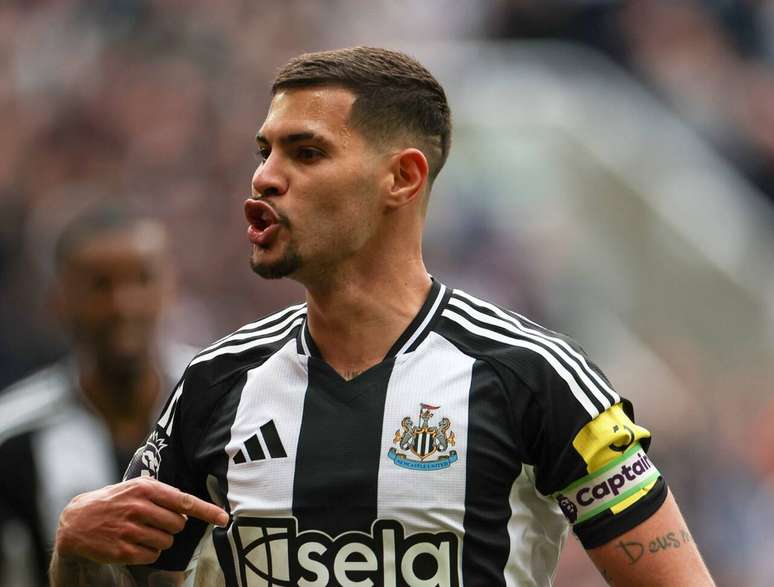 Bruno Guimar&atilde;es disputou quatro temporadas com a camisa do Newcastle &ndash;