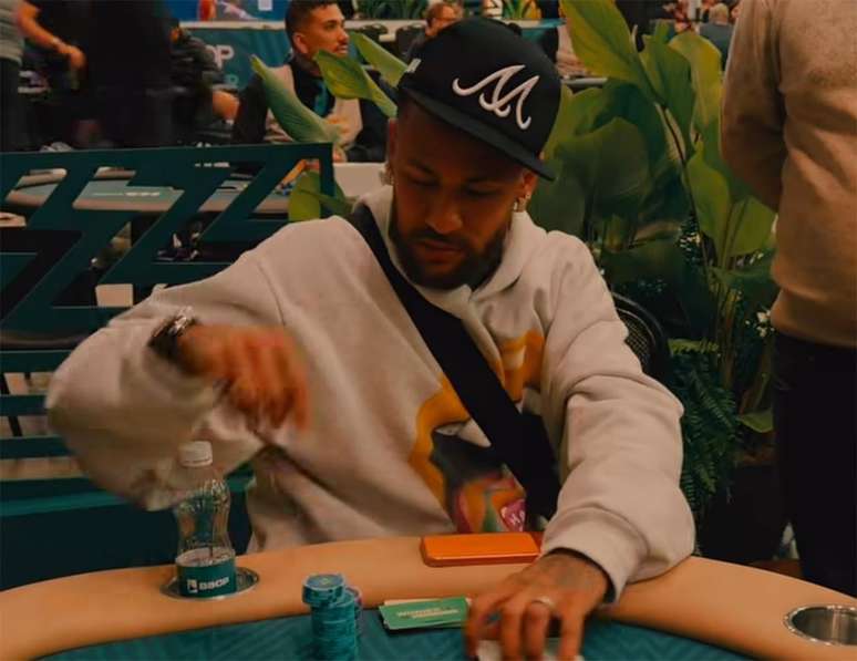 Craque do Santos esteve dois dias em um torneio de poker &ndash;