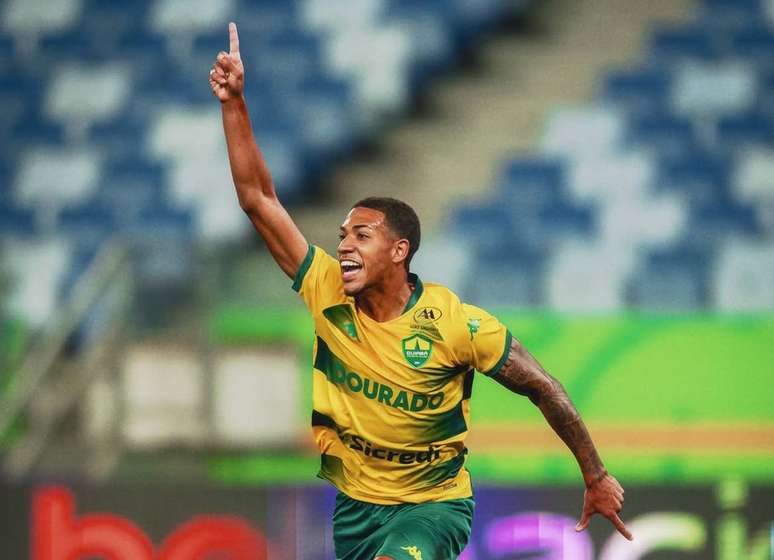 Aiyran em a&ccedil;&atilde;o pelo Cuiab&aacute; &ndash;