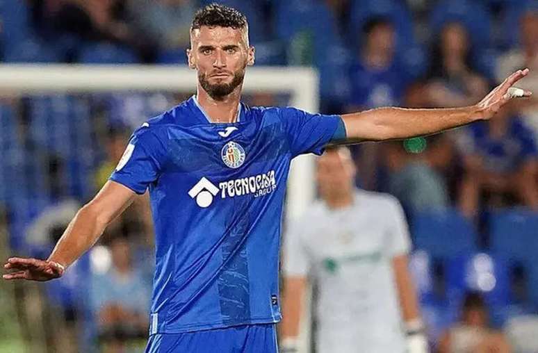 Domingos Duarte aguarda o fim do transfer ban para estrear pelo S&atilde;o Paulo &ndash;