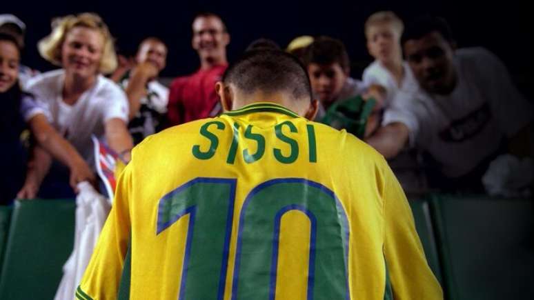 'Sissi' &eacute; um document&aacute;rio sobre a jogadora que encantou com a camisa da sele&ccedil;&atilde;o brasileira na Copa do Mundo FIFA Feminina de 1999