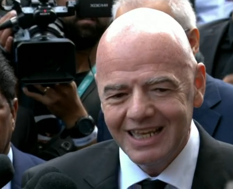 Gianni Infantino, presidente da Fifa, &eacute; o piv&ocirc; de uma crise pol&iacute;tica com a Uefa &ndash; Reprodu&ccedil;&atilde;o de TV