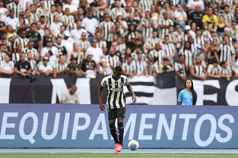 Luiz Henrique teve passagem hist&oacute;rica pelo Botafogo &ndash;