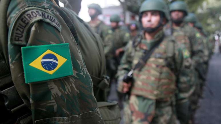Militares brasileiros em forma&ccedil;&atilde;o
