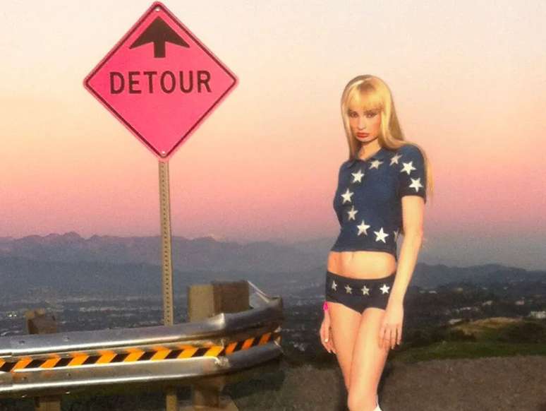 Cr&eacute;dito: Capa do &aacute;lbum &ldquo;Detour&rdquo;