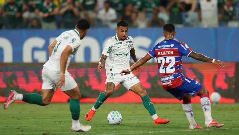 Abel analisou o momento de Riquelme Filipi com a camisa do Palmeiras &ndash;