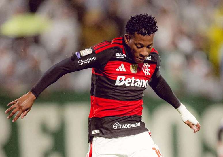 Plata tem apenas nove gols em tr&ecirc;s anos de Flamengo &ndash;